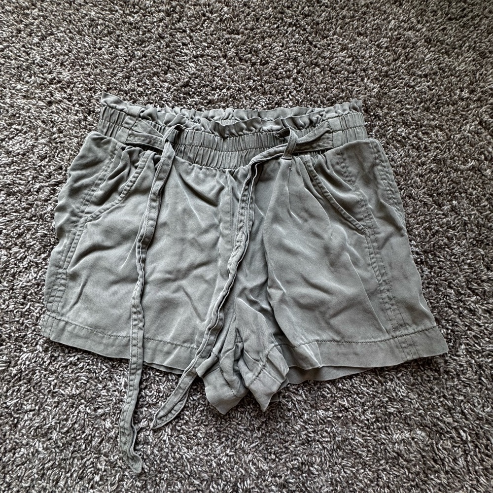 Stylish Green Women's Shorts